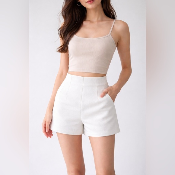 Molly Bracken Pants - Molly Bracken White Textured Shorts XS High Waist Dressy Lined Minimal